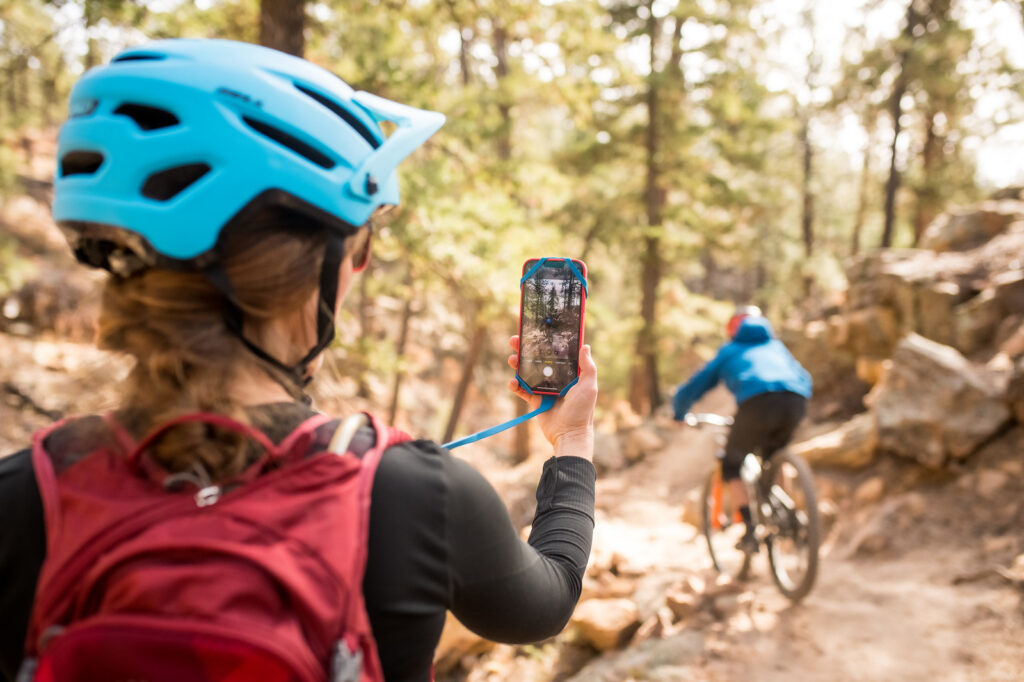 Bike phone mount with safety lanyard – why KOALA 2.0 is a must-have for every cyclist